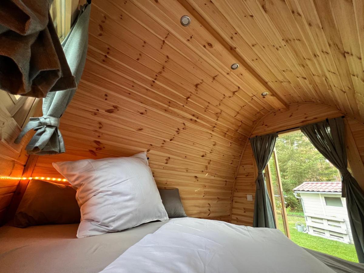 Ferienhaus Im Wald Borkwalde Bagian luar foto